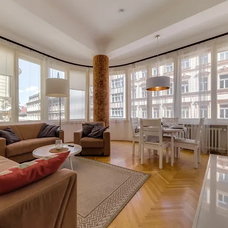 Apartment Center